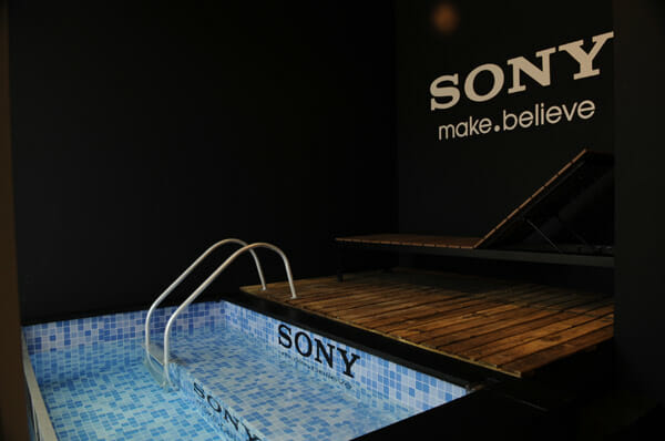 Sony-Pool-Up-02